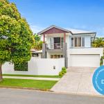 Signature 16 Day M-Motion Real Estate Agency, 8 Diana Avenue Burleigh Heads, QLD, 4220, Michael Mahon Lauren Mahon Best Real Estate Agent Gold Coast