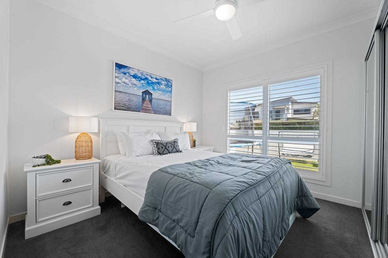 10 Allambi Avenue, Broadbeach Waters - M-Motion