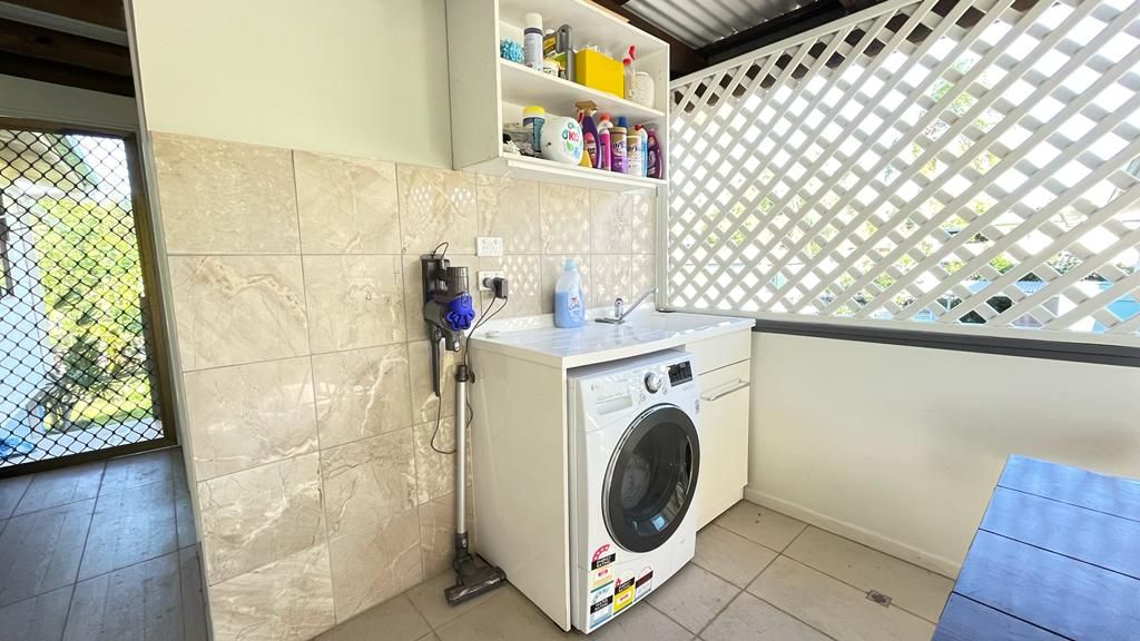 71 Cayuga St, Nerang QLD 4211 M-Motion Giselda Accinelli Best Property Manager Gold Coast image