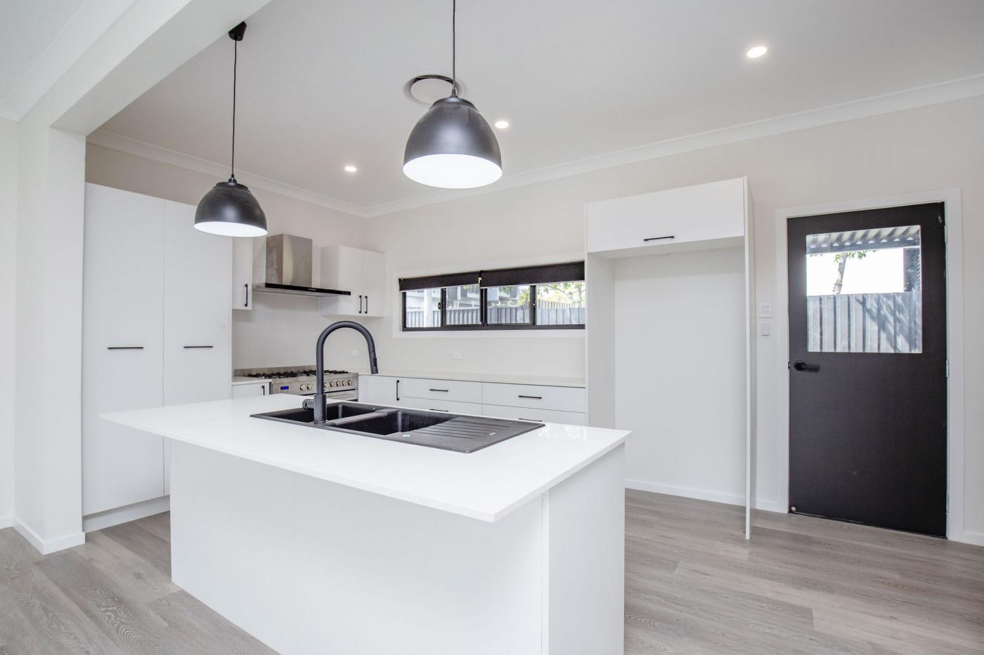 30 Allan St, Southport QLD 4215 M-Motion Giselda Accinelli Best Property Manager Gold Coast