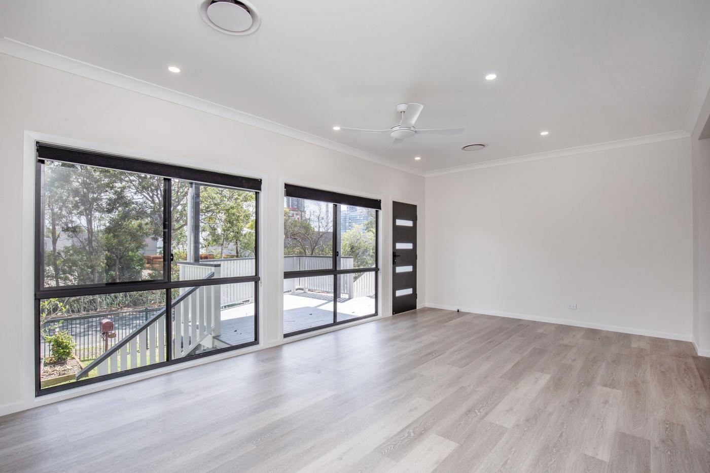 30 Allan St, Southport QLD 4215 M-Motion Giselda Accinelli Best Property Manager Gold Coast