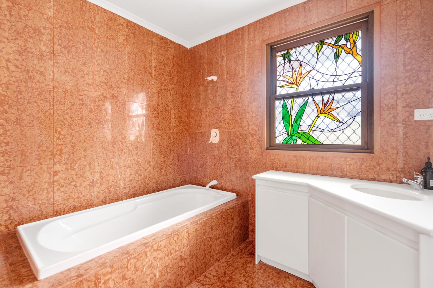 17 st andrews ave, surfers paradise qld 4217, australia M-Motion Giselda Accinelli Best Property Manager Gold Coast