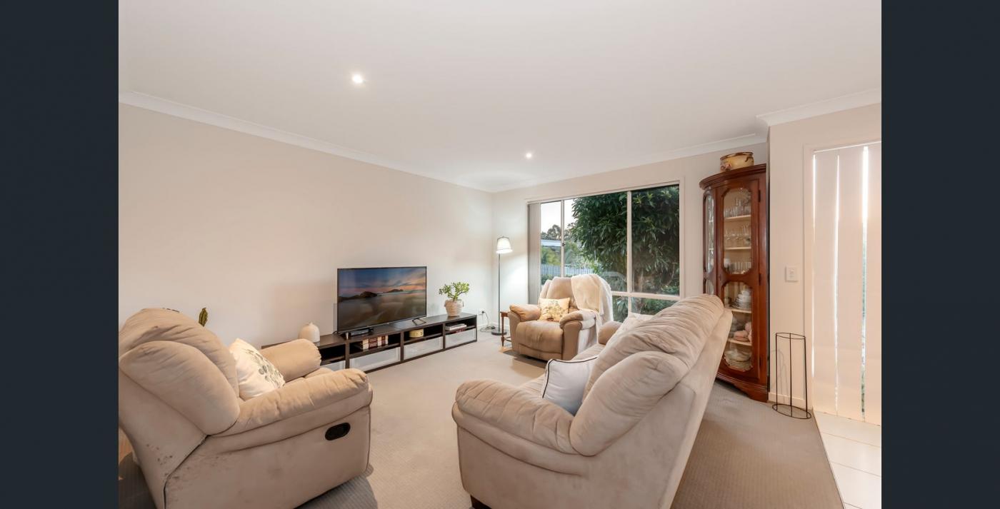 5/26 Jimmy Rd, Coomera QLD 4209 M-Motion Giselda Accinelli Best Property Manager Gold Coast image