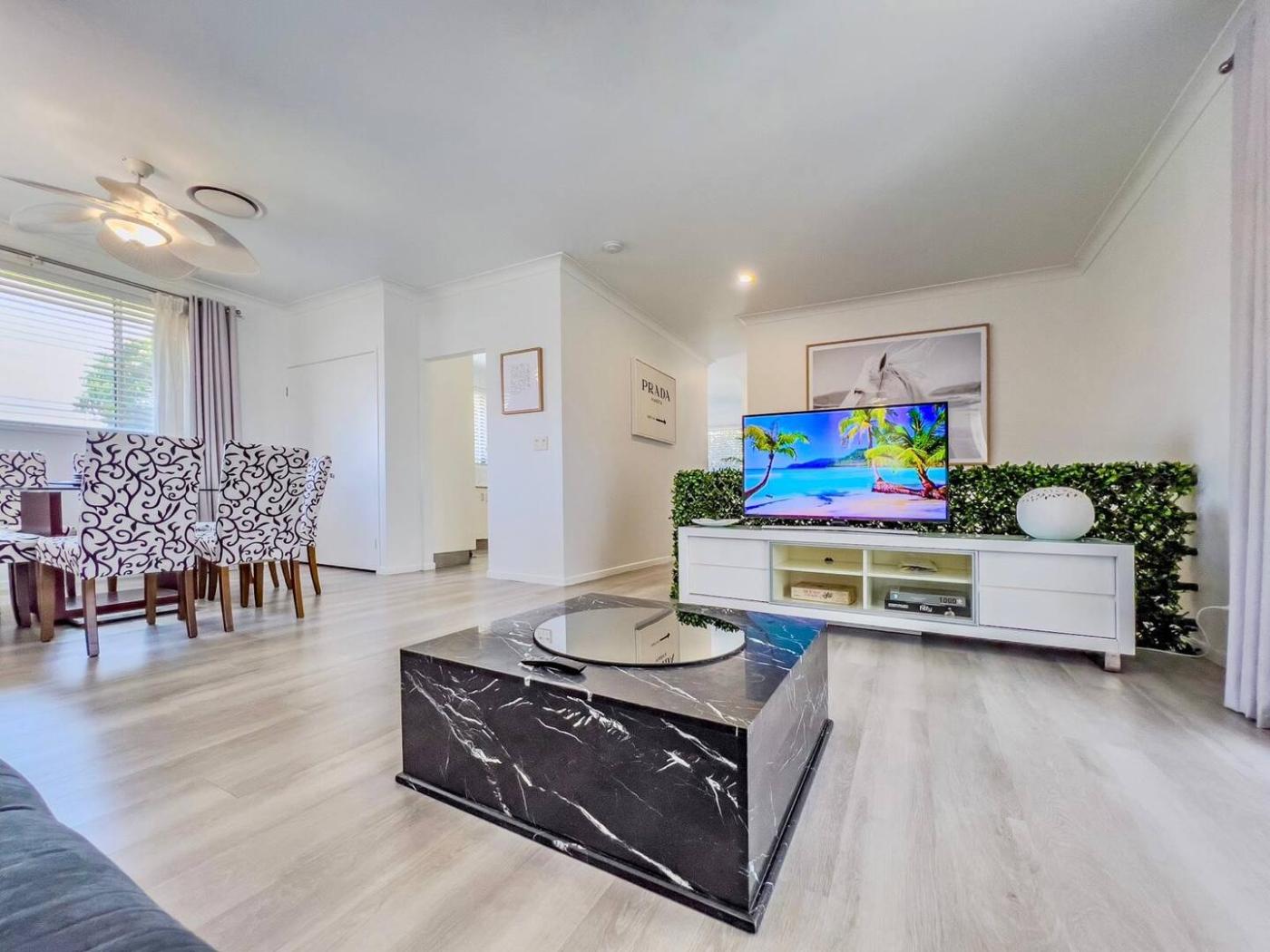 57 Victor Ave, Paradise Point QLD 4216 M-Motion Giselda Accinelli Best Property Manager in Gold Coast