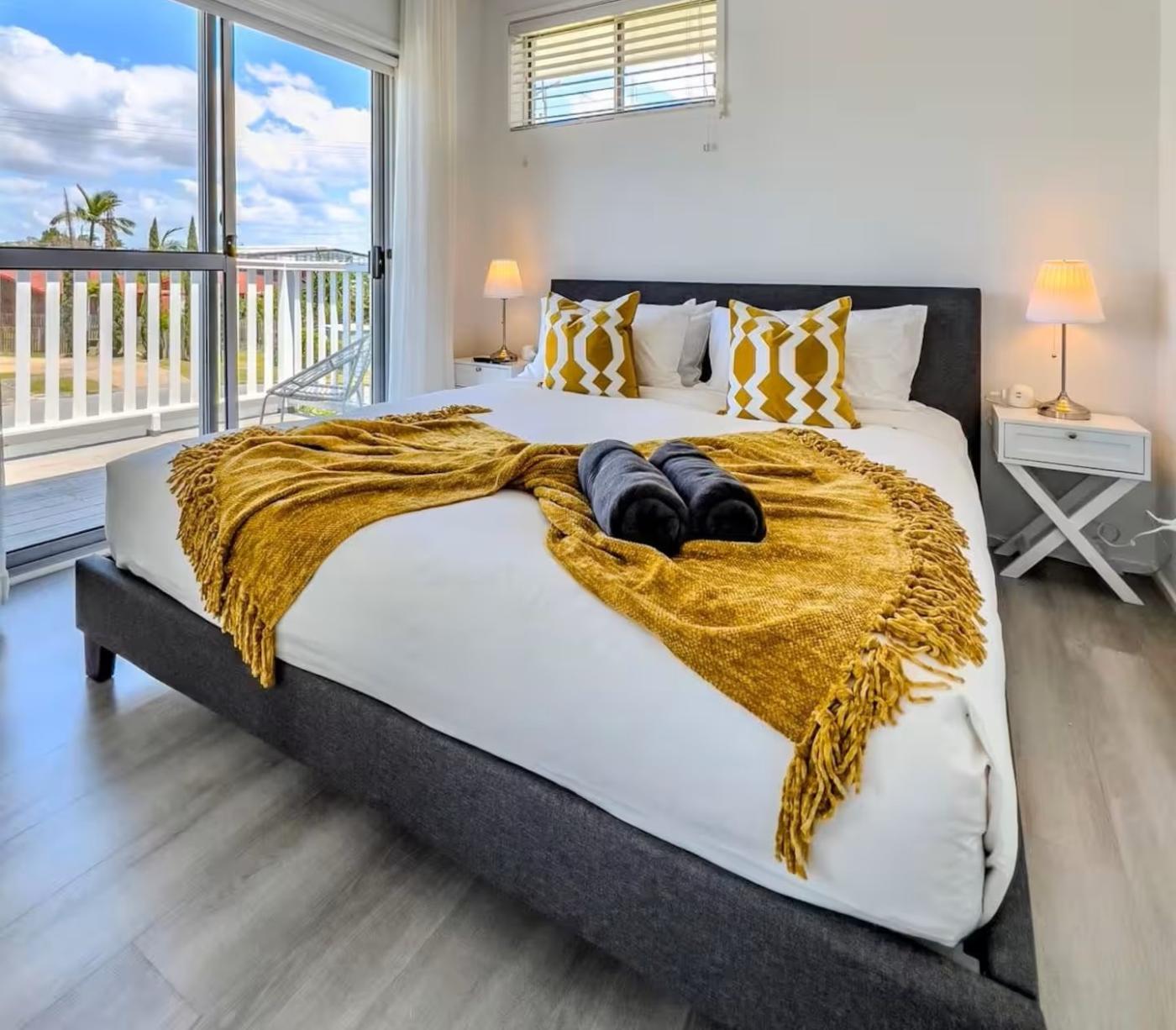 57 Victor Ave, Paradise Point QLD 4216 M-Motion Giselda Accinelli Best Property Manager in Gold Coast