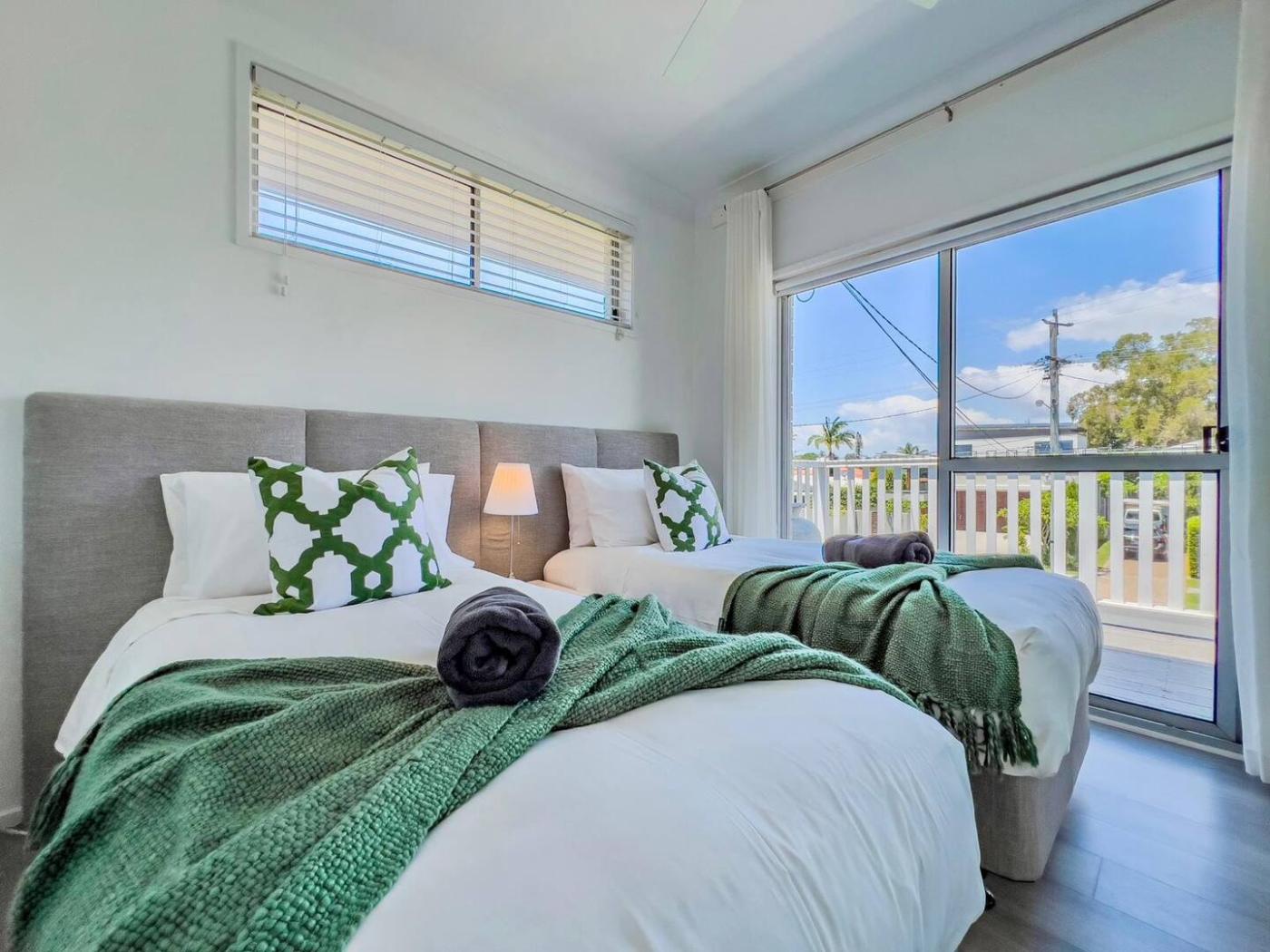 57 Victor Ave, Paradise Point QLD 4216 M-Motion Giselda Accinelli Best Property Manager in Gold Coast