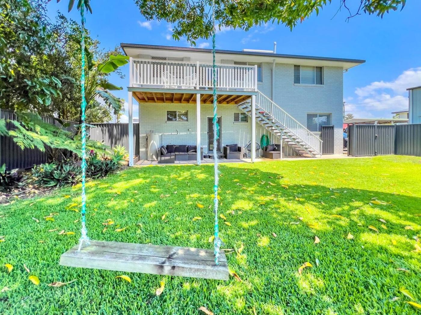 57 Victor Ave, Paradise Point QLD 4216 M-Motion Giselda Accinelli Best Property Manager in Gold Coast