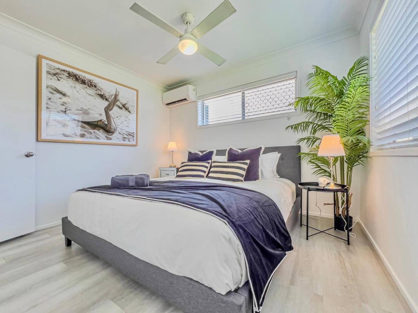 57 Victor Ave, Paradise Point QLD 4216 M-Motion Giselda Accinelli Best Property Manager in Gold Coast