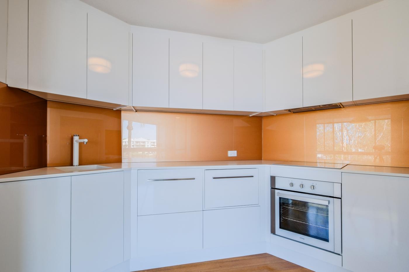 17/52 Back St, Biggera Waters QLD 4216 M-Motion Giselda Accinelli Best Property Manager in Gold Coast