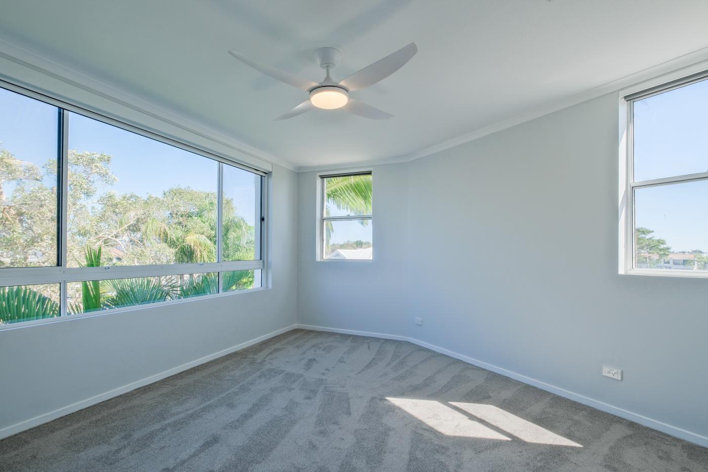 17/52 Back St, Biggera Waters QLD 4216 M-Motion Giselda Accinelli Best Property Manager in Gold Coast