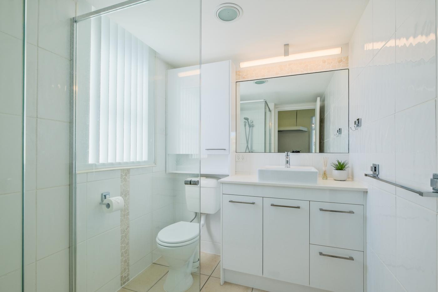 17/52 Back St, Biggera Waters QLD 4216 M-Motion Giselda Accinelli Best Property Manager in Gold Coast