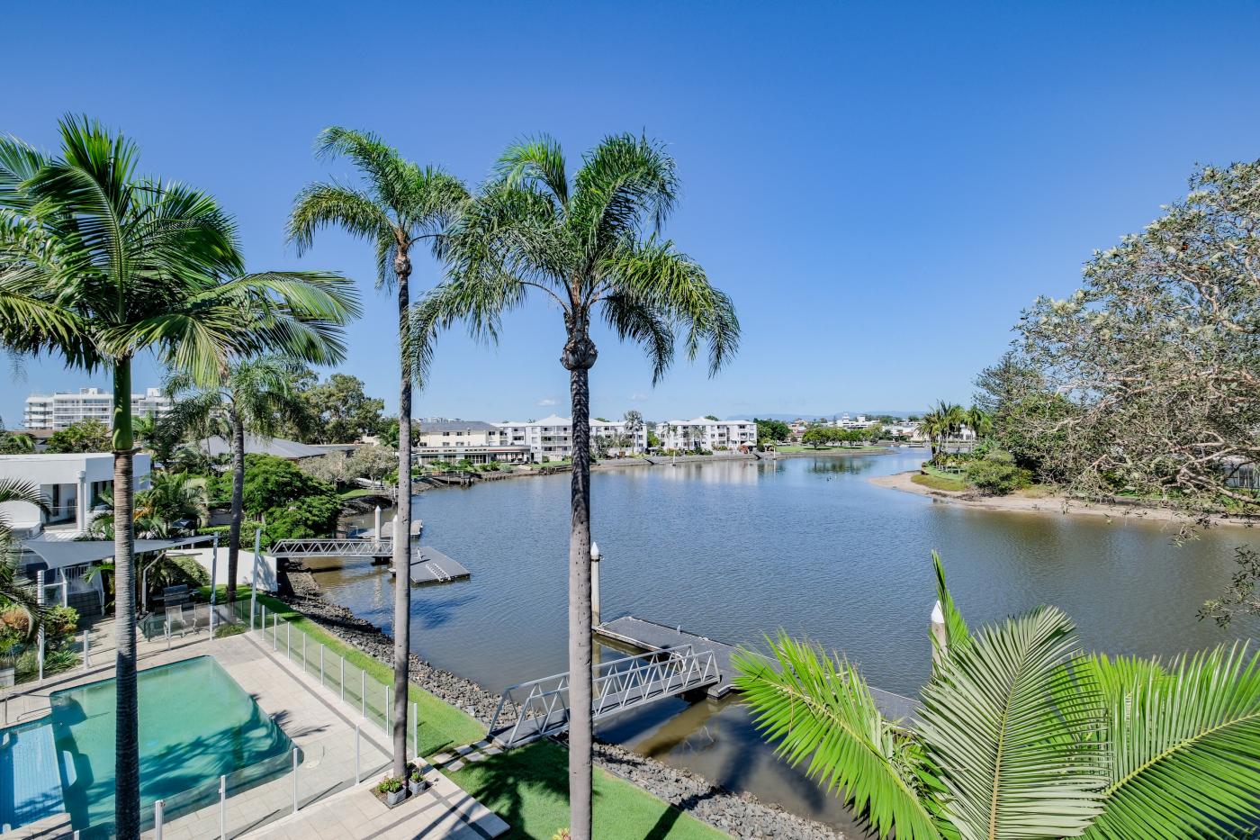 17/52 Back St, Biggera Waters QLD 4216 M-Motion Giselda Accinelli Best Property Manager in Gold Coast