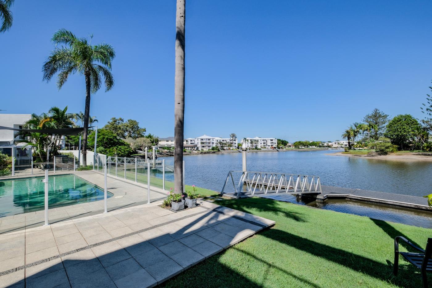 17/52 Back St, Biggera Waters QLD 4216 M-Motion Giselda Accinelli Best Property Manager in Gold Coast