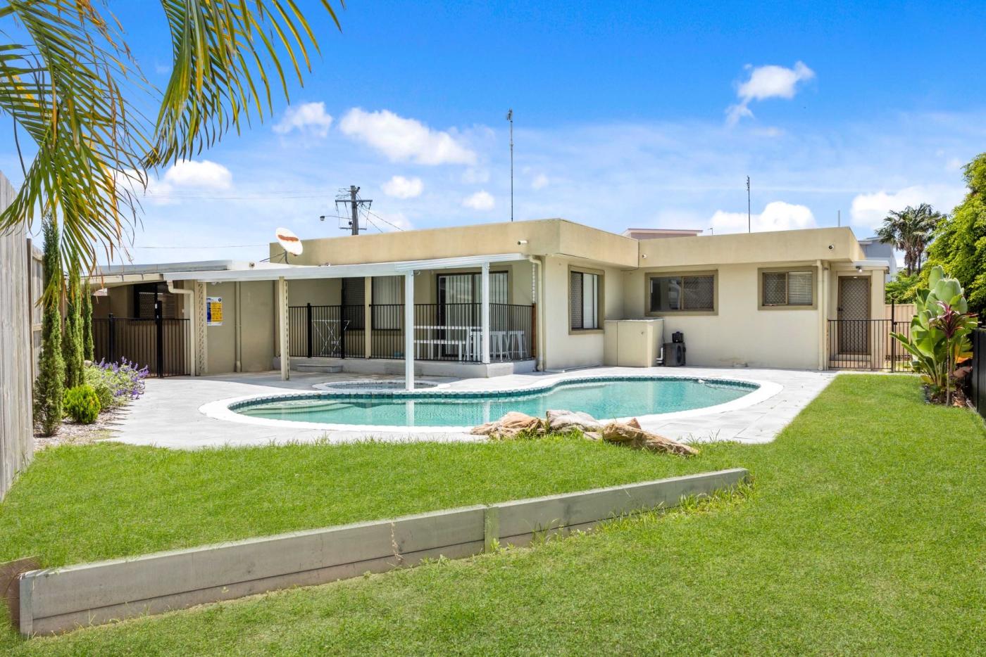 11 Topaz Ct, Hollywell QLD 4216 M-Motion Giselda Accinelli Best Property Manager in Gold Coast