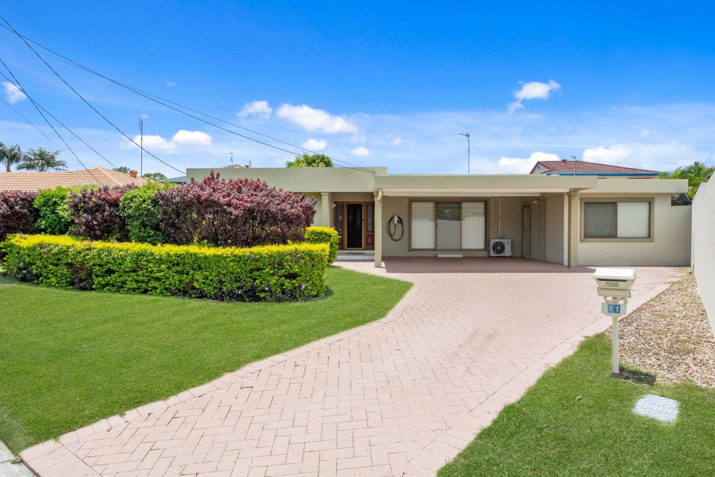 11 Topaz Ct, Hollywell QLD 4216 M-Motion Giselda Accinelli Best Property Manager in Gold Coast