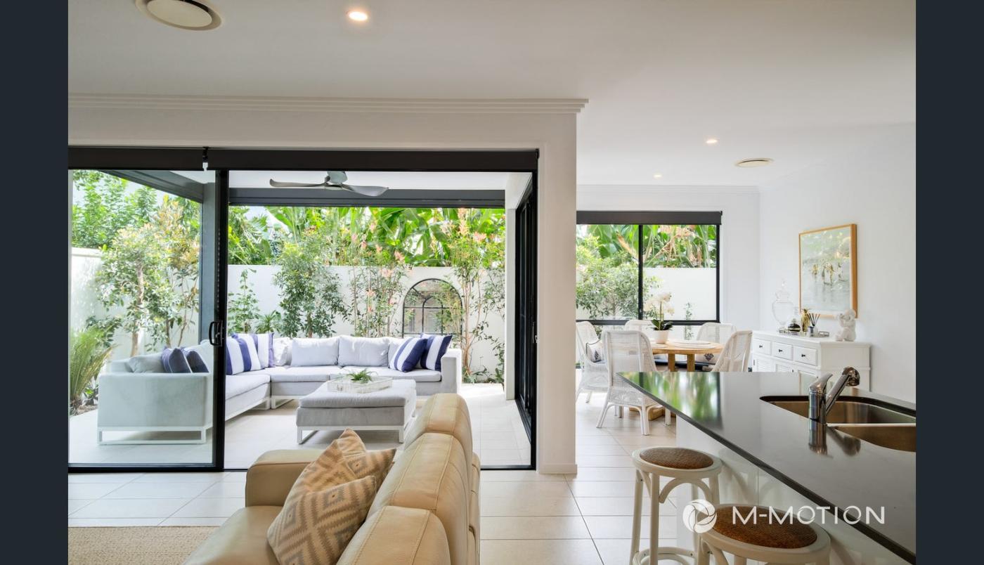 2/2 Saint Pauls Place, Isle of Capri M-Motion Giselda Accinelli Best Property Manager in Gold Coast