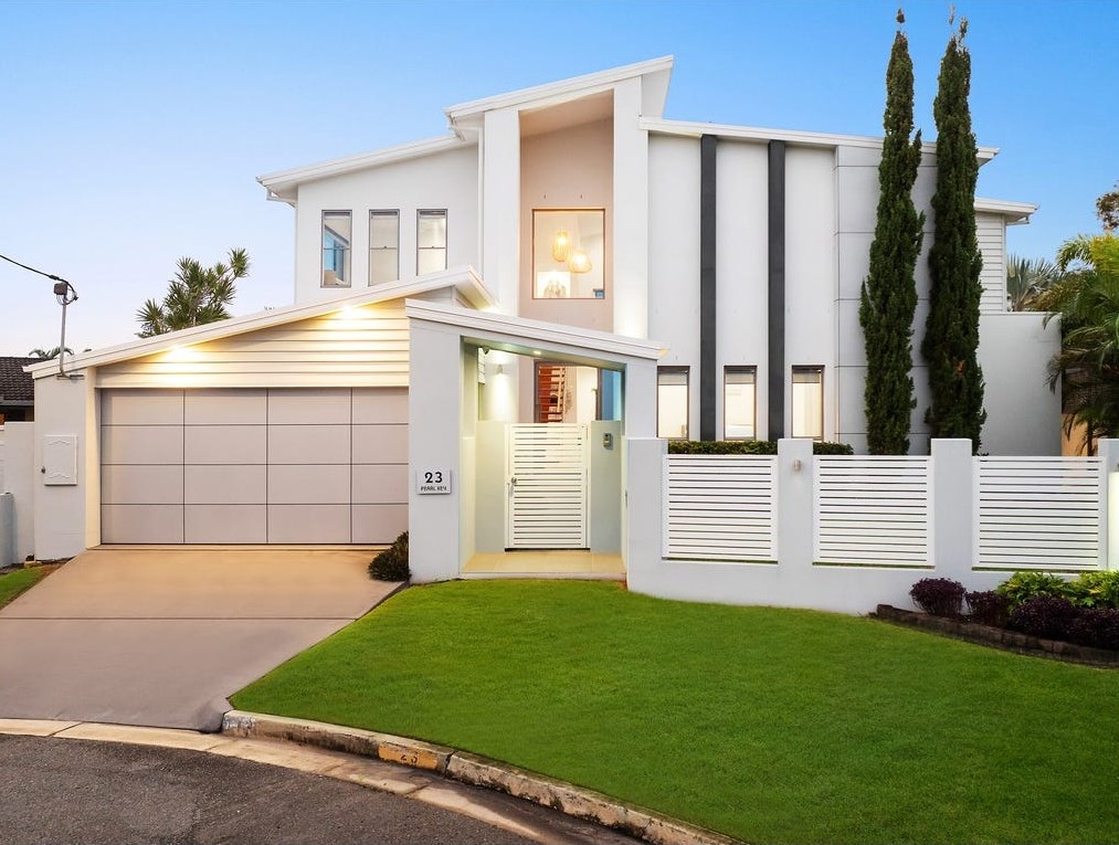 23 Pearl Ky, Broadbeach Waters QLD 4218 M-Motion Giselda Accinelli Best Property Manager in Gold Coast