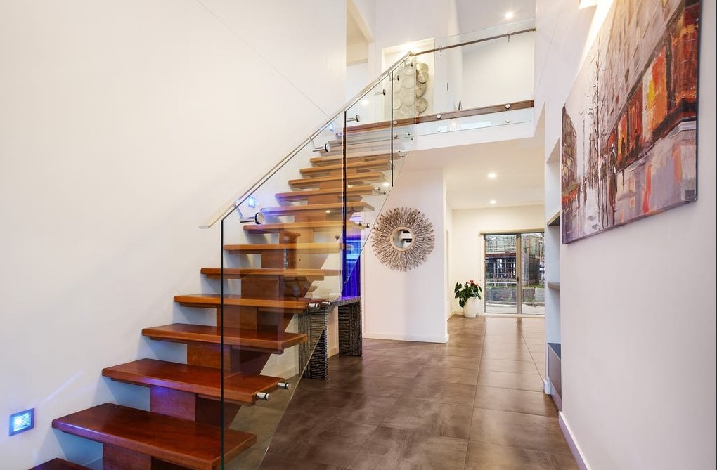 23 Pearl Ky, Broadbeach Waters QLD 4218 M-Motion Giselda Accinelli Best Property Manager in Gold Coast