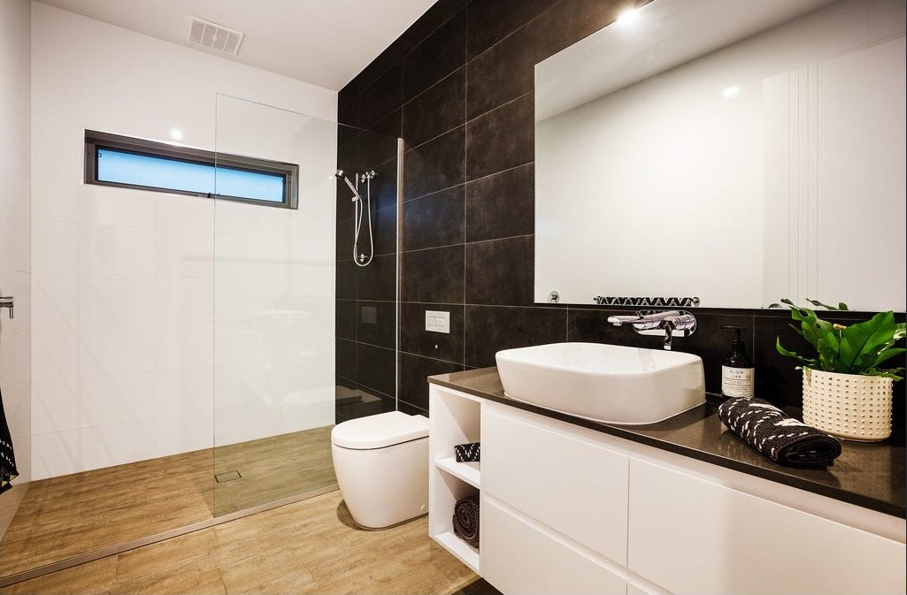 23 Pearl Ky, Broadbeach Waters QLD 4218 M-Motion Giselda Accinelli Best Property Manager in Gold Coast